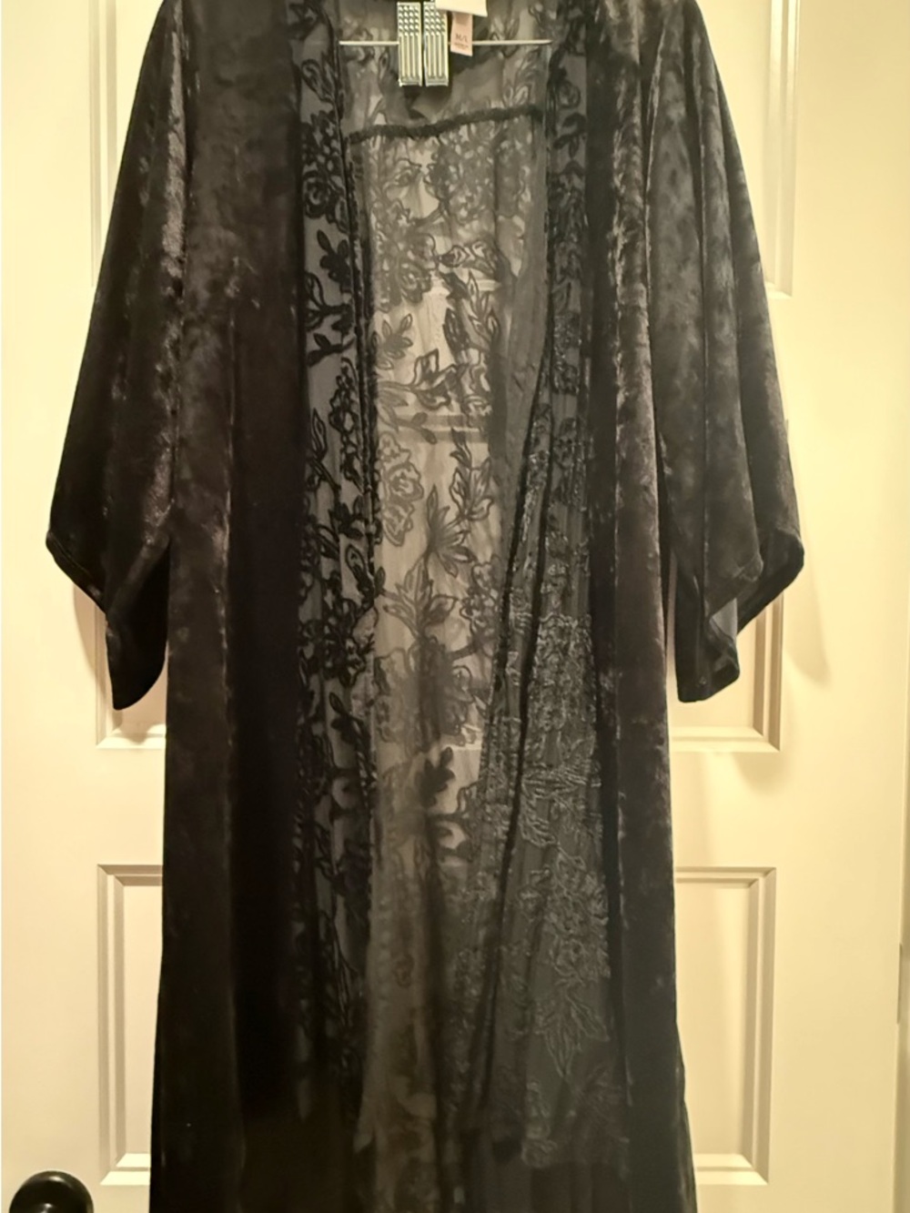 Knox Rose Black Sheer Floral Burnout Kimono NWOT
